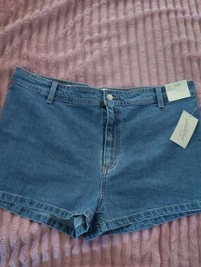 High Rise, Fitted Hip, Slim Leg Sailor Jeans